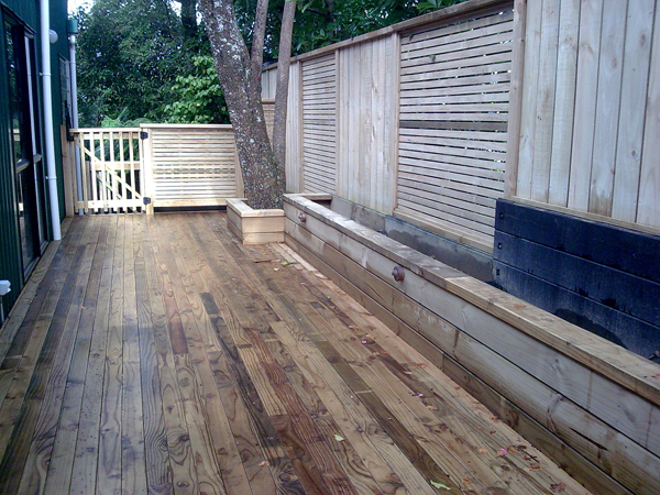 Timber trellis and paling